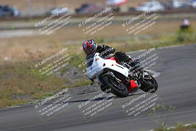 media/Apr-24-2022-TrackXperience (Sun) [[0a4e3d9450]]/Group 3/session 5 turn 6/